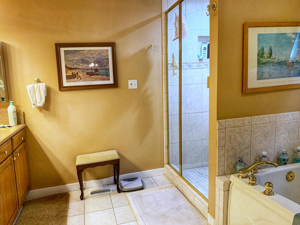 915 Columbia Avenue - Columbia Dream | Photo 18