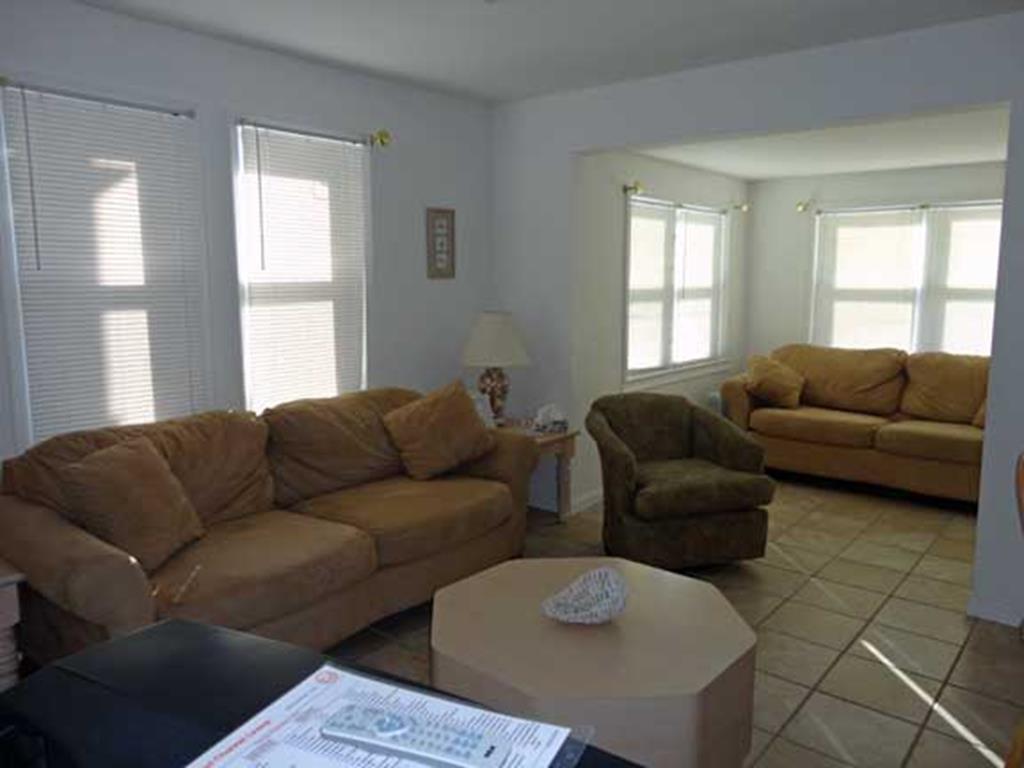 21 E 56th Street, Unit front house, Front Floor, Brant Beach