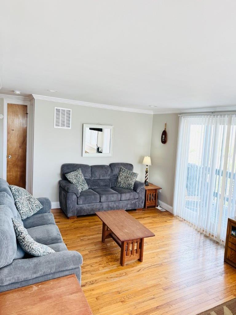 101 E 60th Street, 1st floor, Brant Beach (Ocean Front)