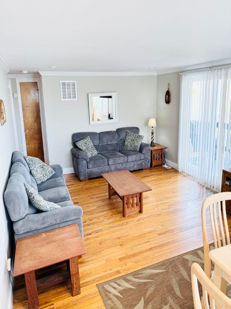101 E 60th Street, 1st floor, Brant Beach (Ocean Front)
