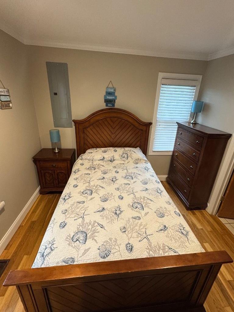 109 Hobart Avenue. (77th), Beach Haven Crest (Ocean Front)