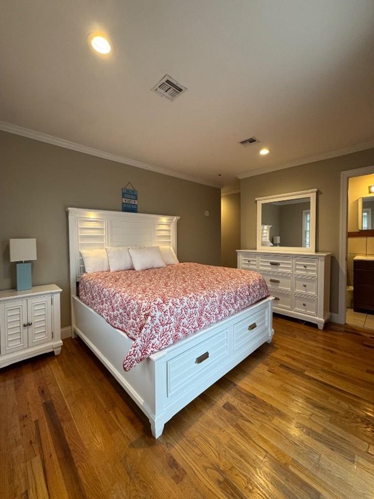 109 Hobart Avenue. (77th), Beach Haven Crest (Ocean Front)