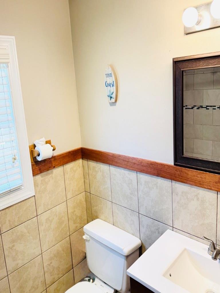 109 Hobart Avenue. (77th), Beach Haven Crest (Ocean Front)