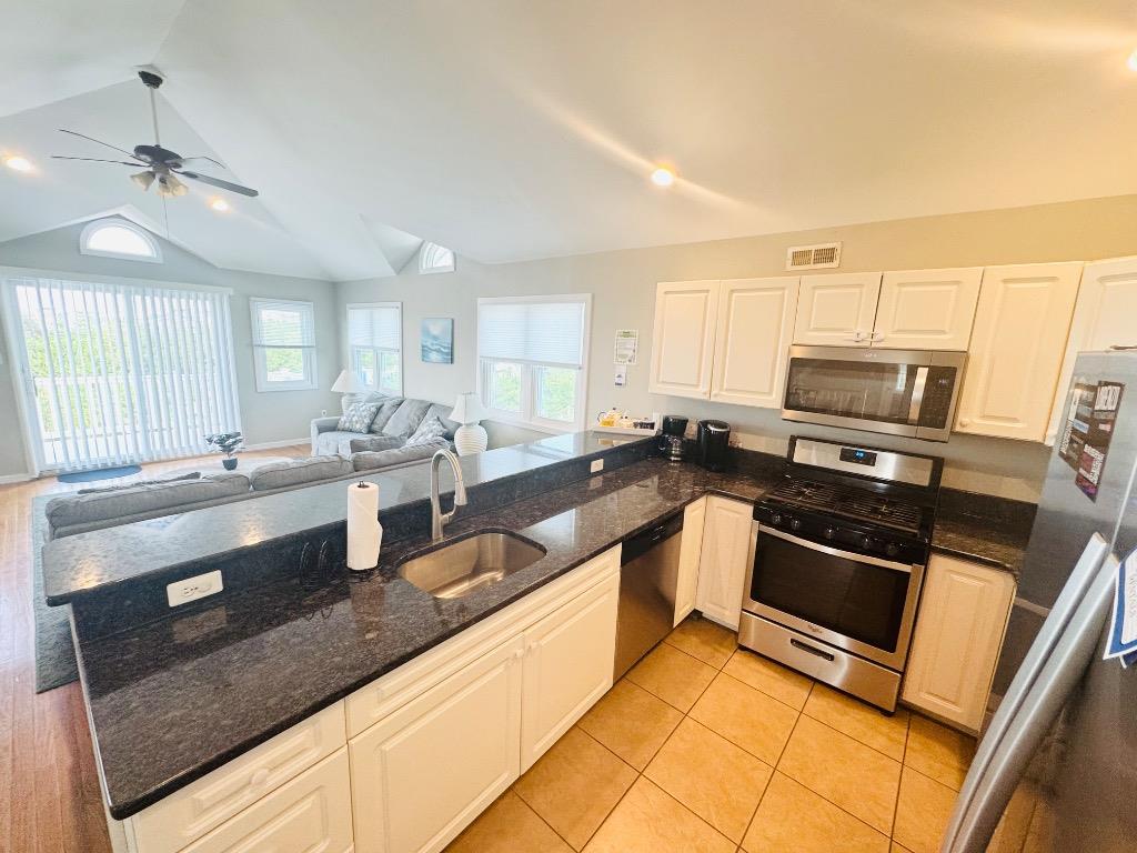 5 A  Long Beach Blvd, Loveladies (Ocean Block)