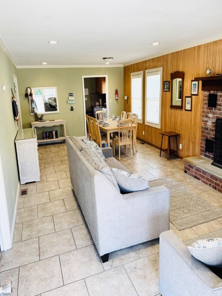 7312 Ocean Blvd., Brant Beach (Ocean Side)