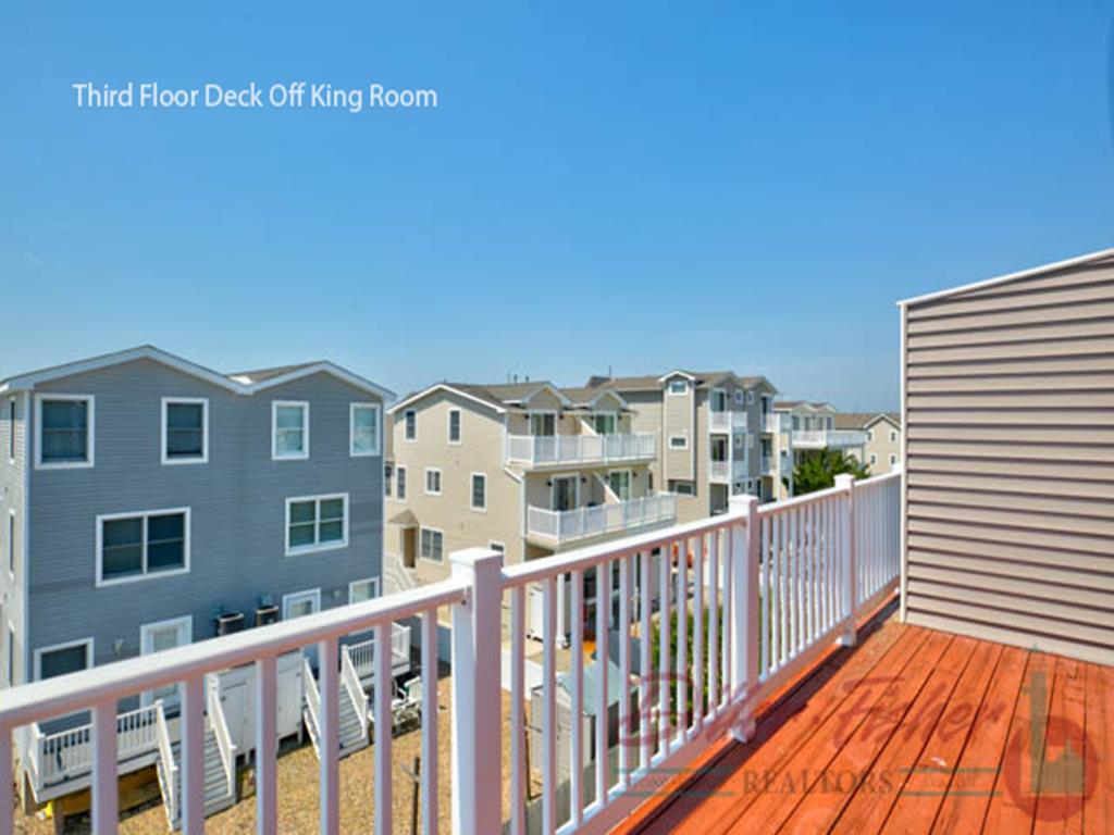 214 28th Street, Avalon (Mid-Island)