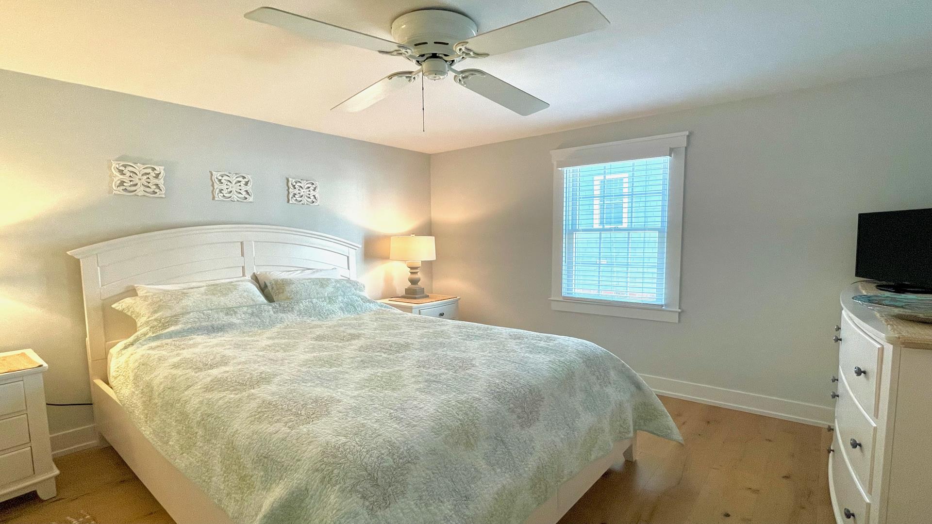 136 16th Street  **NOT RENTING in 2026**, Avalon (Mid-Island)