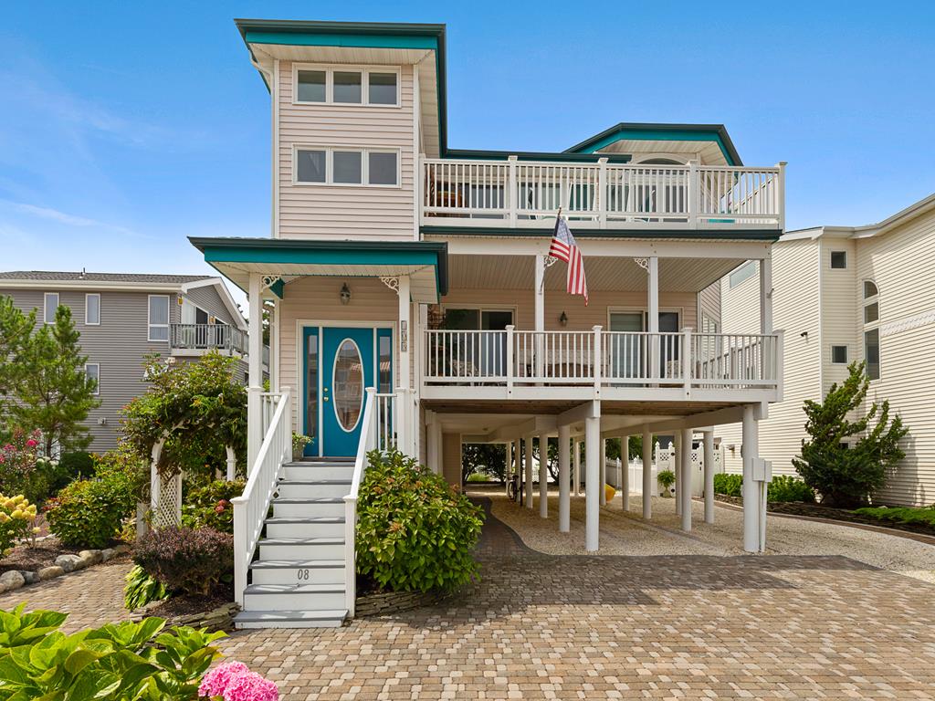 108 W. Hobart Avenue, Beach Haven Crest (Bay Side)