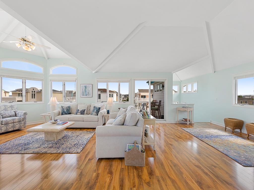 108 W. Hobart Avenue, Beach Haven Crest (Bay Side)