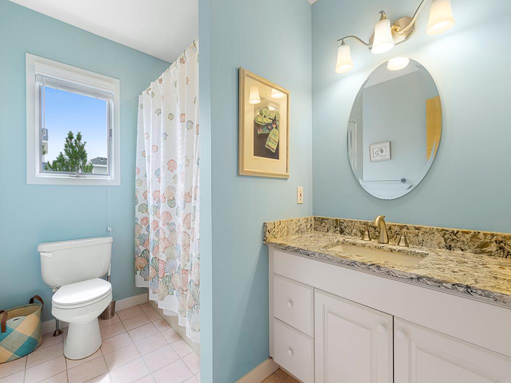 108 W. Hobart Avenue, Beach Haven Crest (Bay Side)