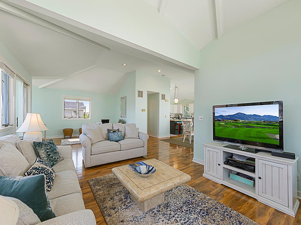 108 W. Hobart Avenue, Beach Haven Crest (Bay Side)