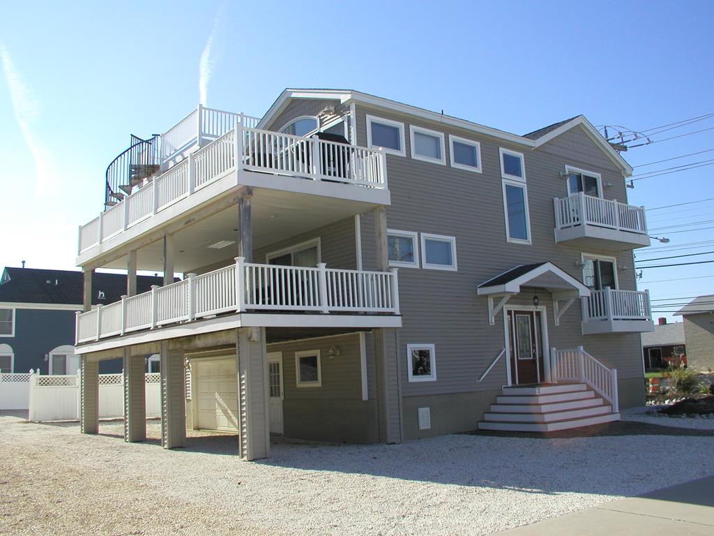 2 E. Harmony Avenue, Brant Beach