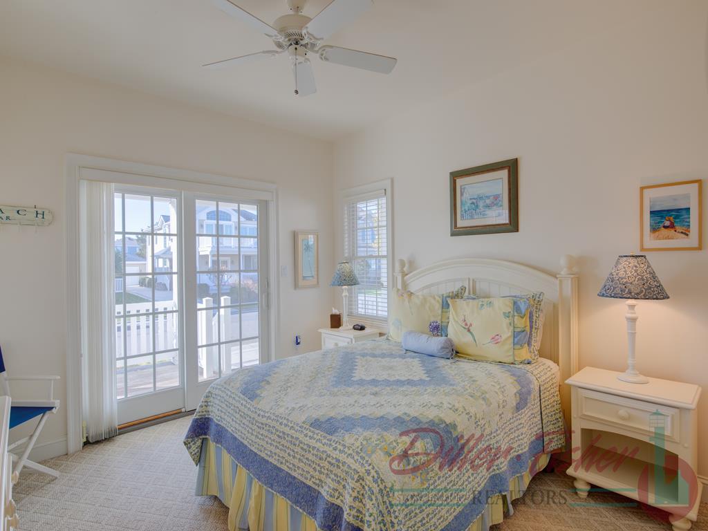 150 88th Street, Stone Harbor (Mid-Island) - Picture 2