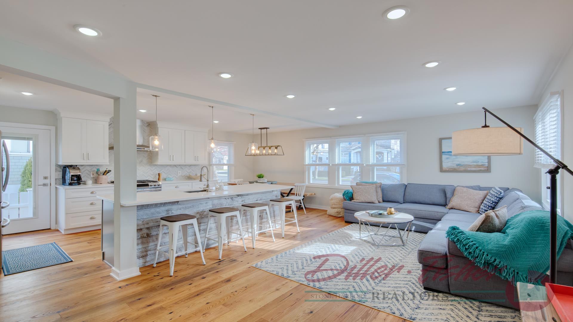 10015 Third Avenue, Stone Harbor (Mid-Island) - Picture 3