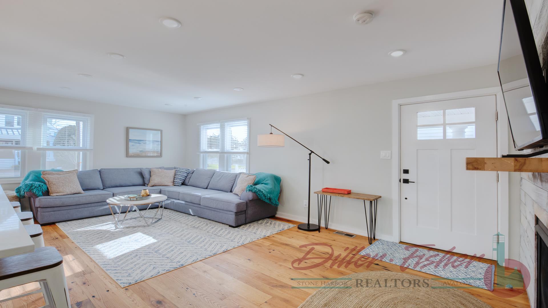 10015 Third Avenue, Stone Harbor (Mid-Island) - Picture 4
