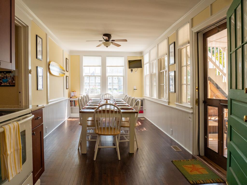 Sea Dragon - Big House - Close to Town and Beach | Photo 13