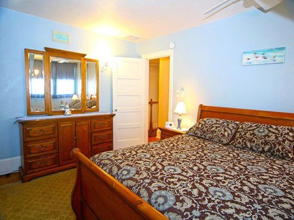 Sea Dragon - Big House - Close to Town and Beach | Photo 25