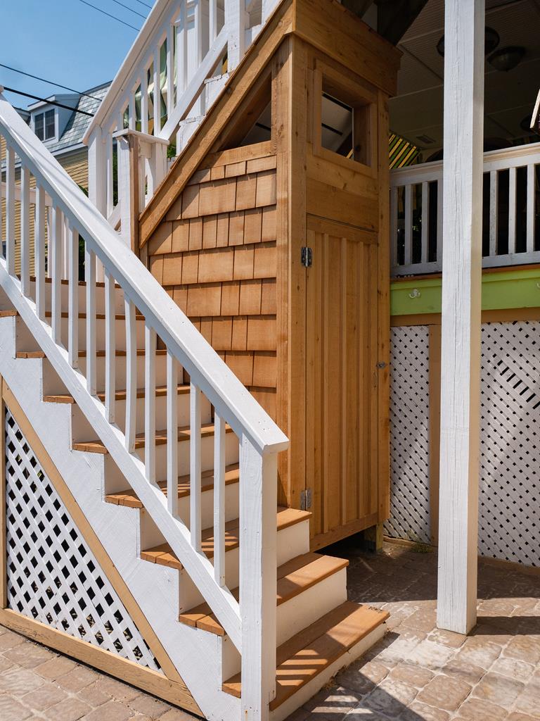 Sea Dragon - Big House - Close to Town and Beach | Photo 33