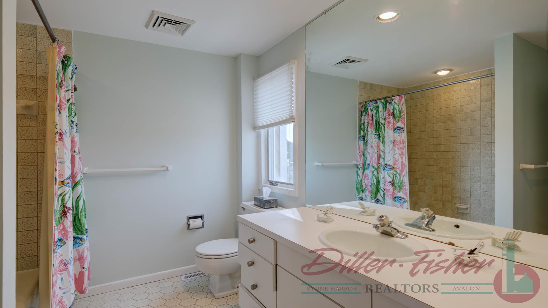 473 42nd Street, Avalon (Mid-Island)