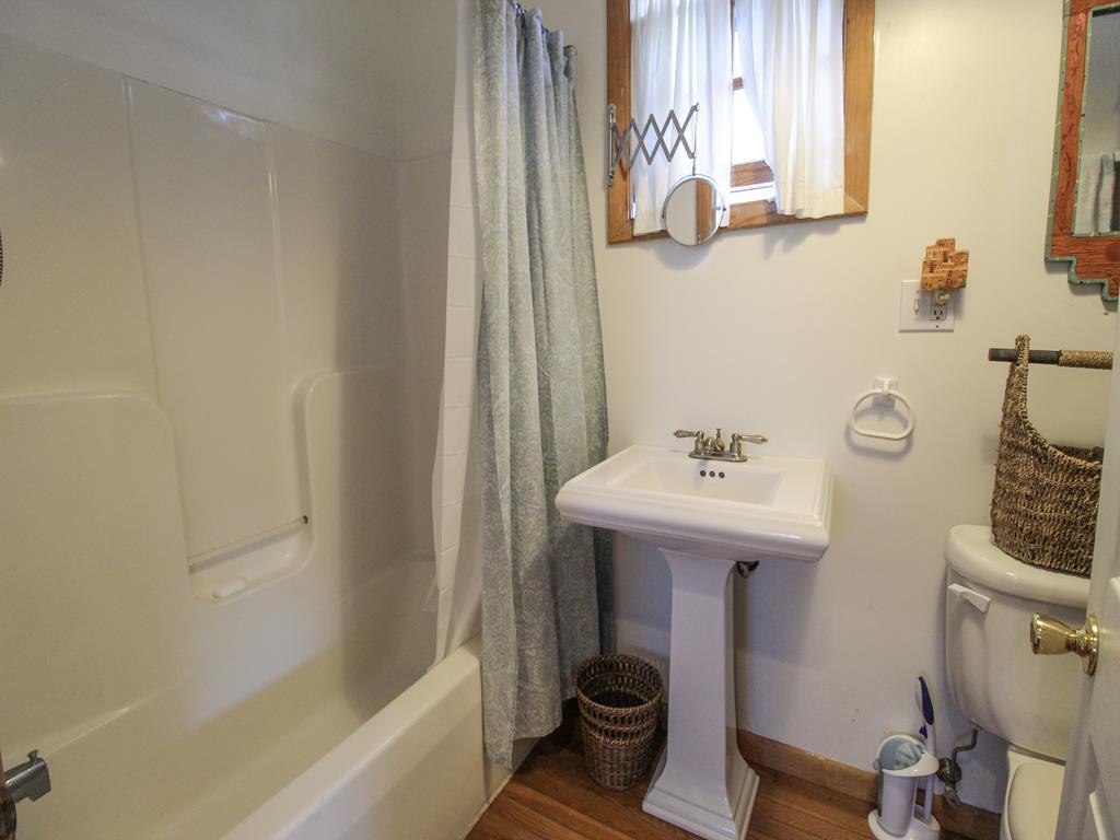 418 Elmira Street | Photo 15