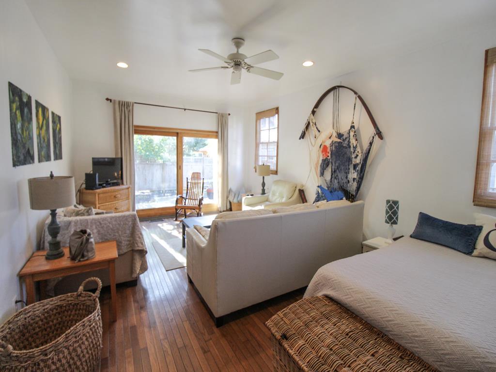 418 Elmira Street | Photo 18