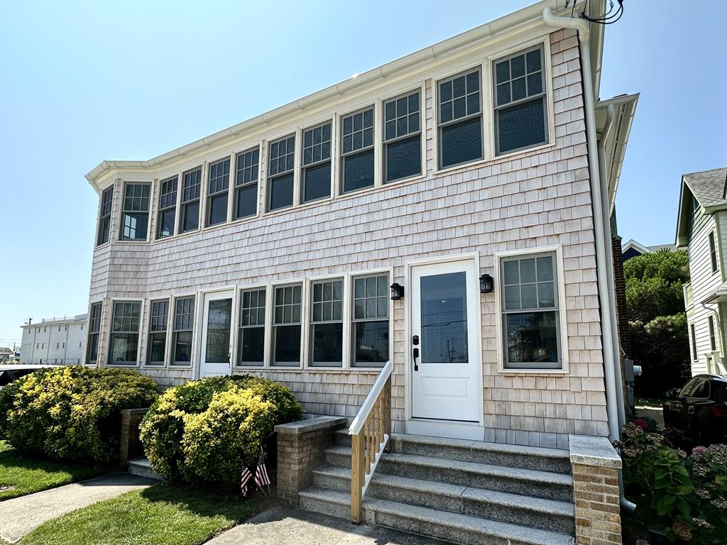 BEACH BLOCK - HOWARD STREET | Photo 3