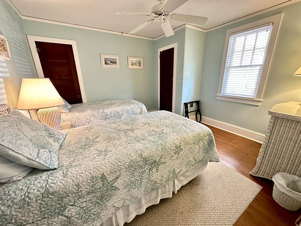 BEACH BLOCK - HOWARD STREET | Photo 13