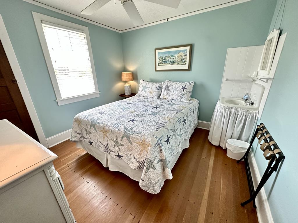 BEACH BLOCK - HOWARD STREET | Photo 15