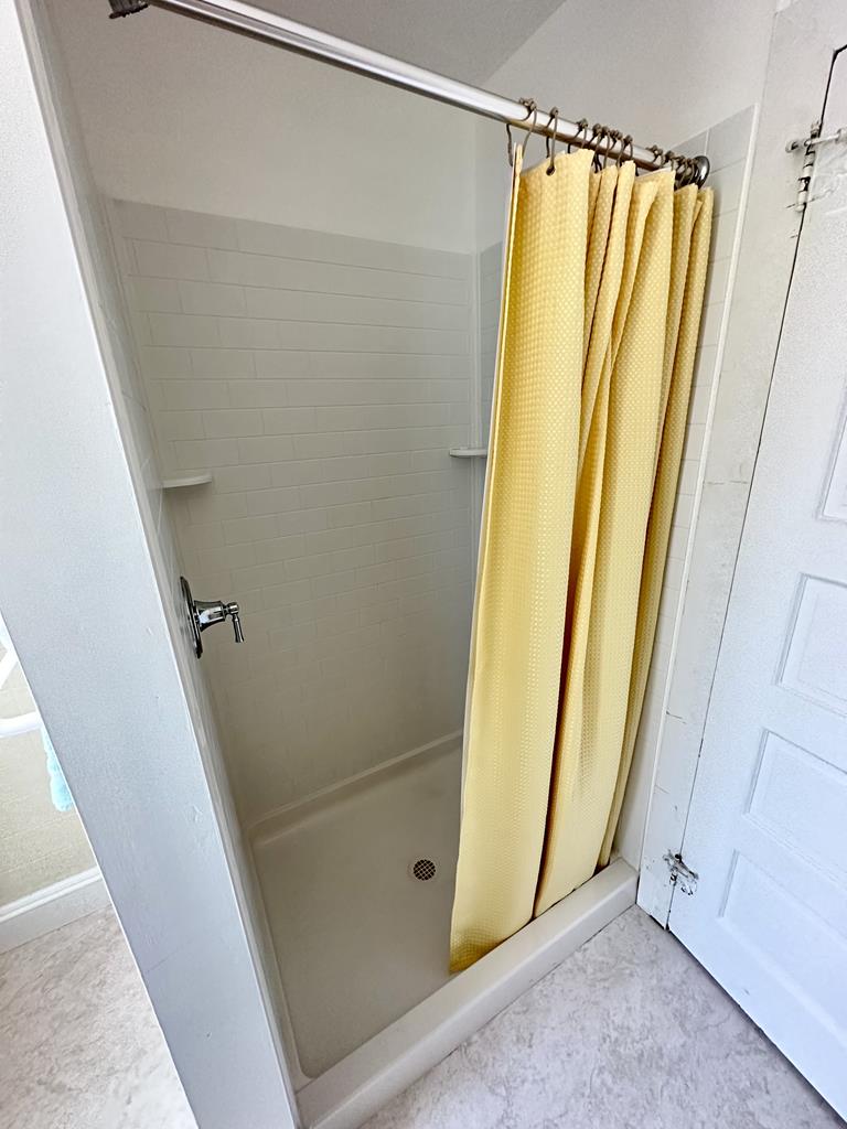 BEACH BLOCK - HOWARD STREET | Photo 18