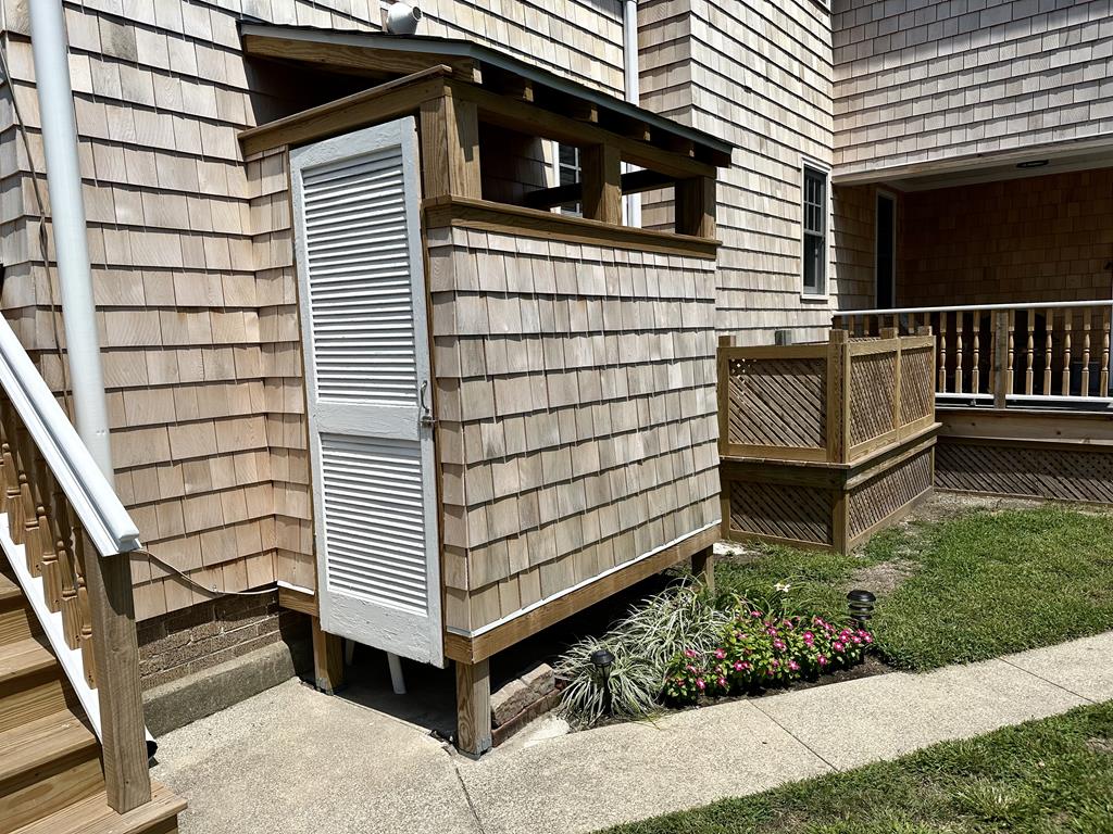 BEACH BLOCK - HOWARD STREET | Photo 30