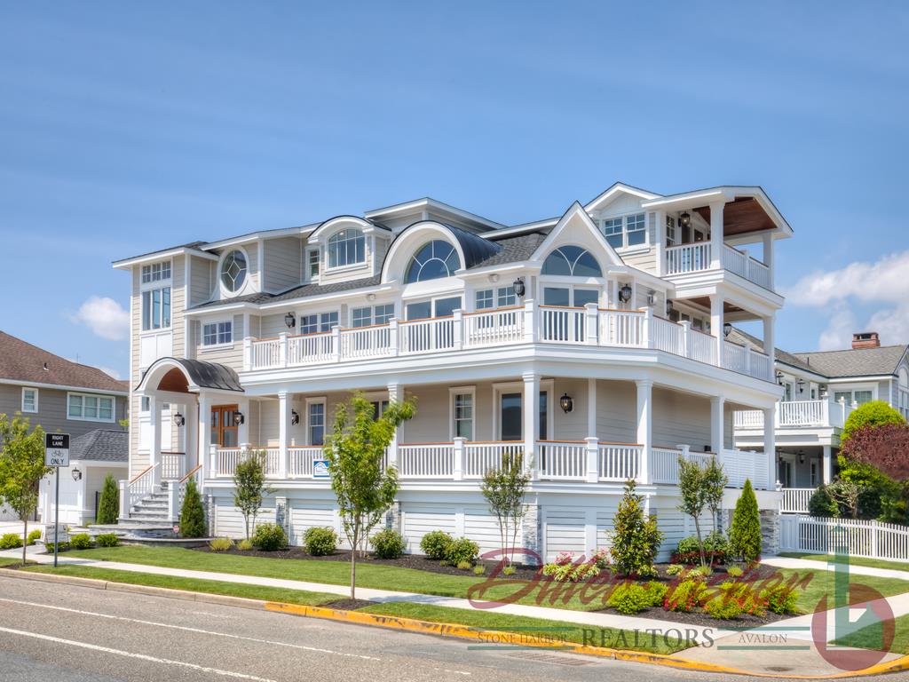 7688 Dune Drive, Avalon (Mid-Island)
