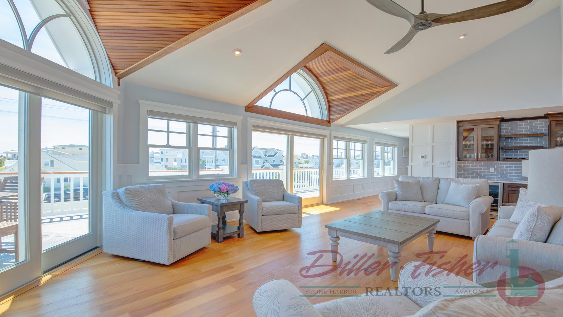 7688 Dune Drive, Avalon (Mid-Island)