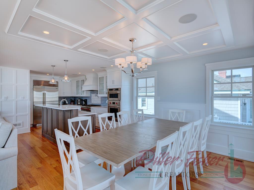7688 Dune Drive, Avalon (Mid-Island)