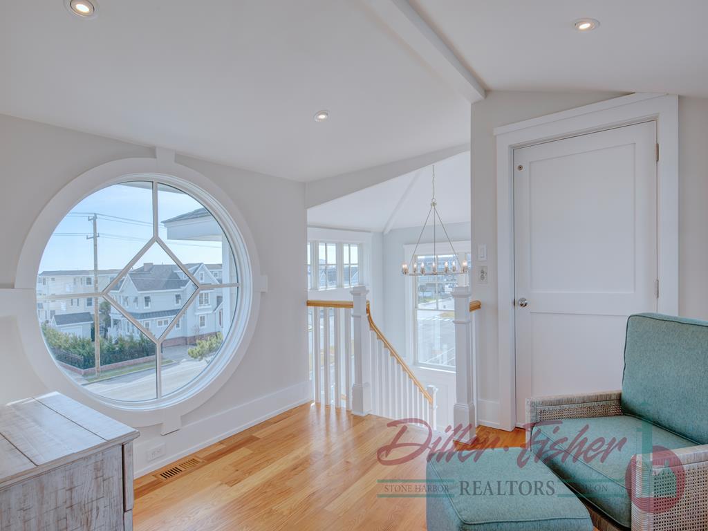 7688 Dune Drive, Avalon (Mid-Island)