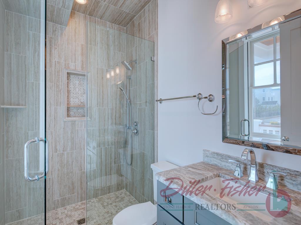 7688 Dune Drive, Avalon (Mid-Island)