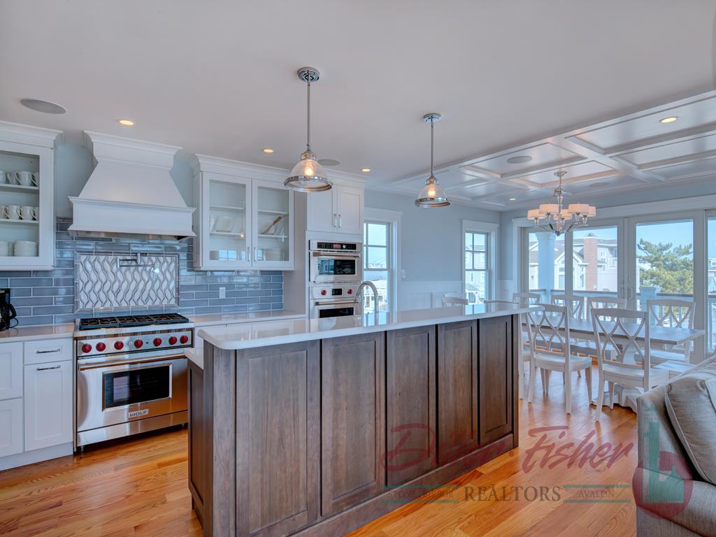 7688 Dune Drive, Avalon (Mid-Island)