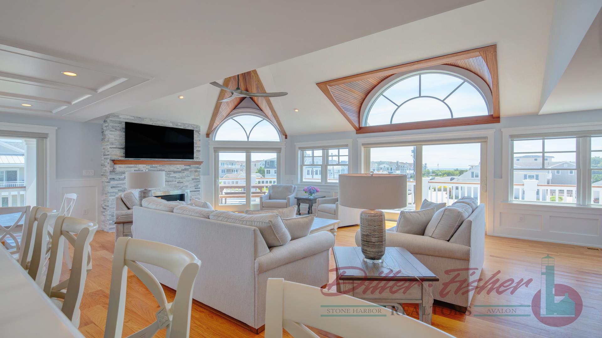 7688 Dune Drive, Avalon (Mid-Island)