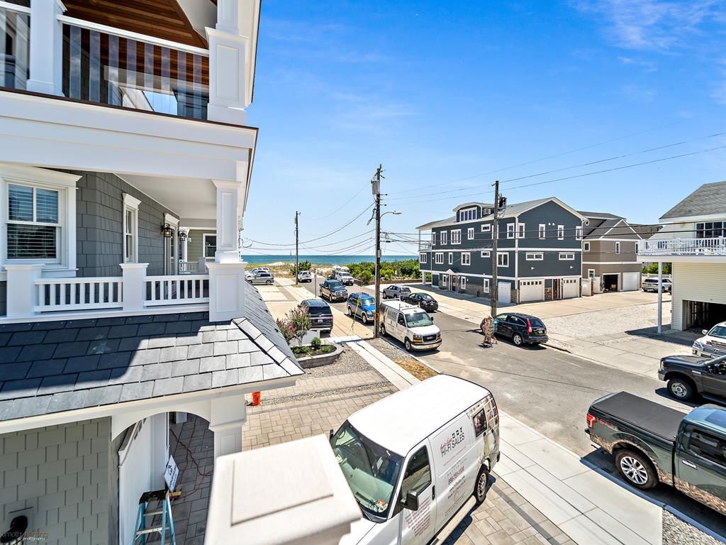 27 81st Street, Sea Isle City (Beach Block)