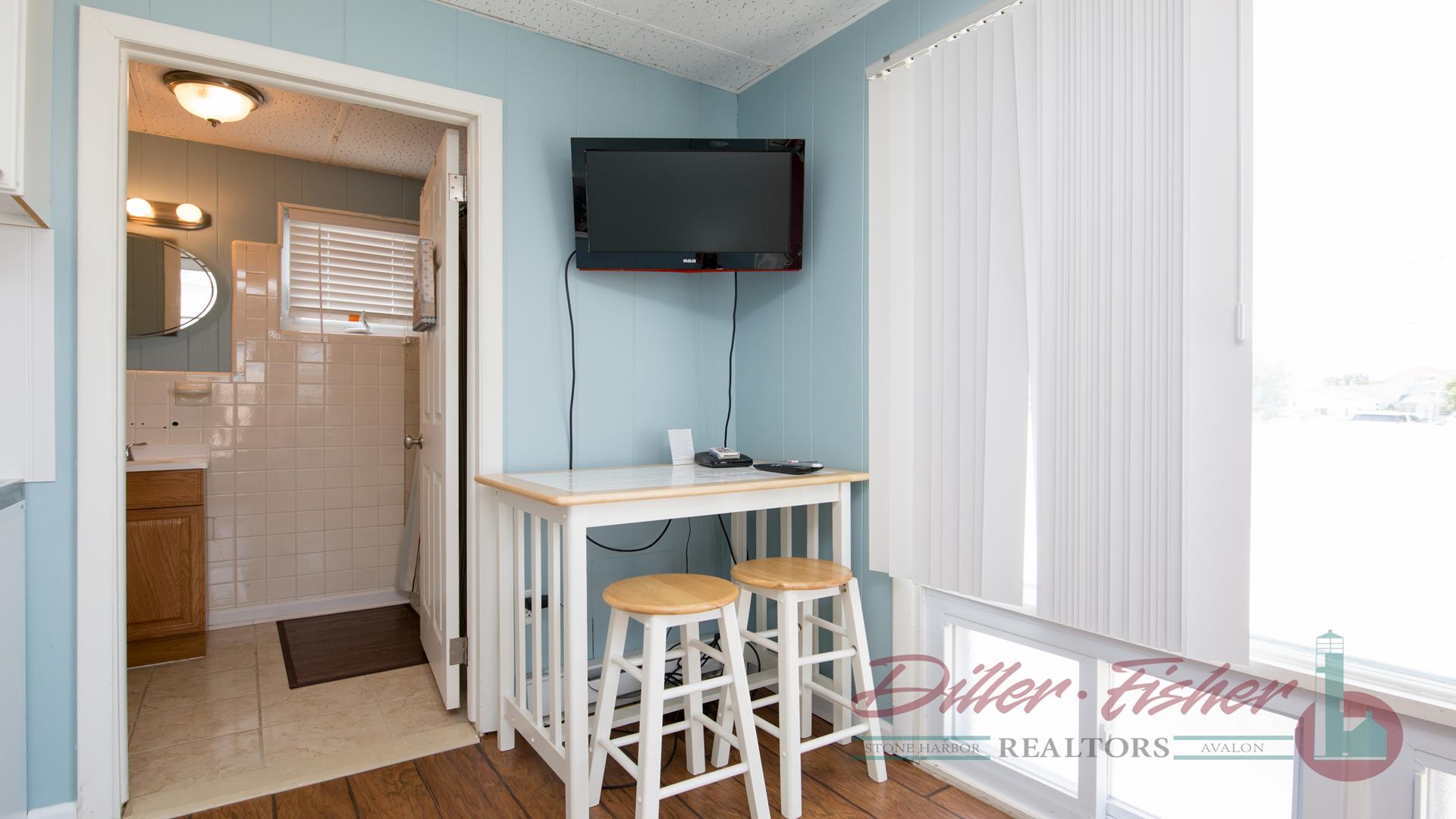 9816 Second Avenue, Stone Harbor (Mid-Island) - Picture 5